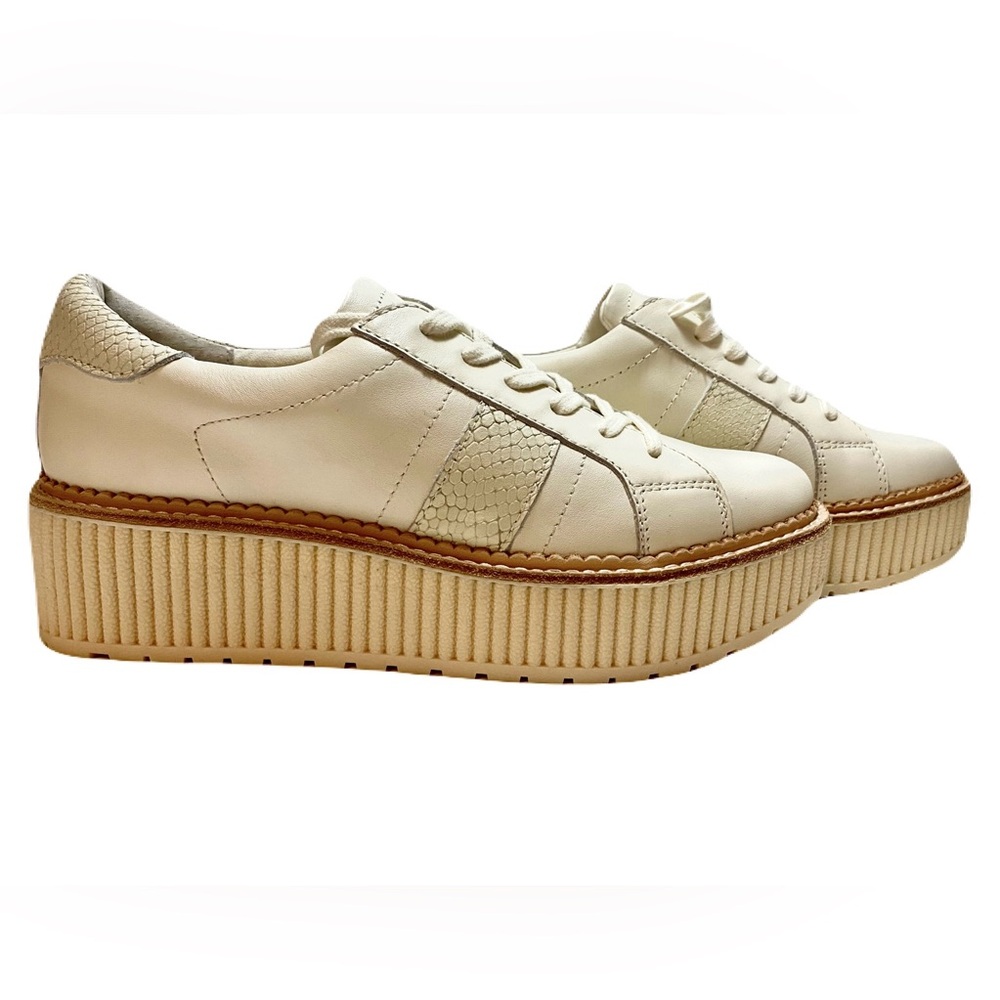 Like New! Dolce Vita Tiger Platform sneaker white leather snakeskin women’s 9